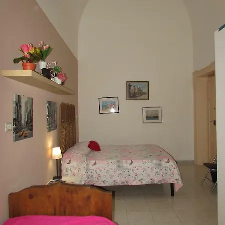 Mi Casa Es Tu Casa Guest house 2*